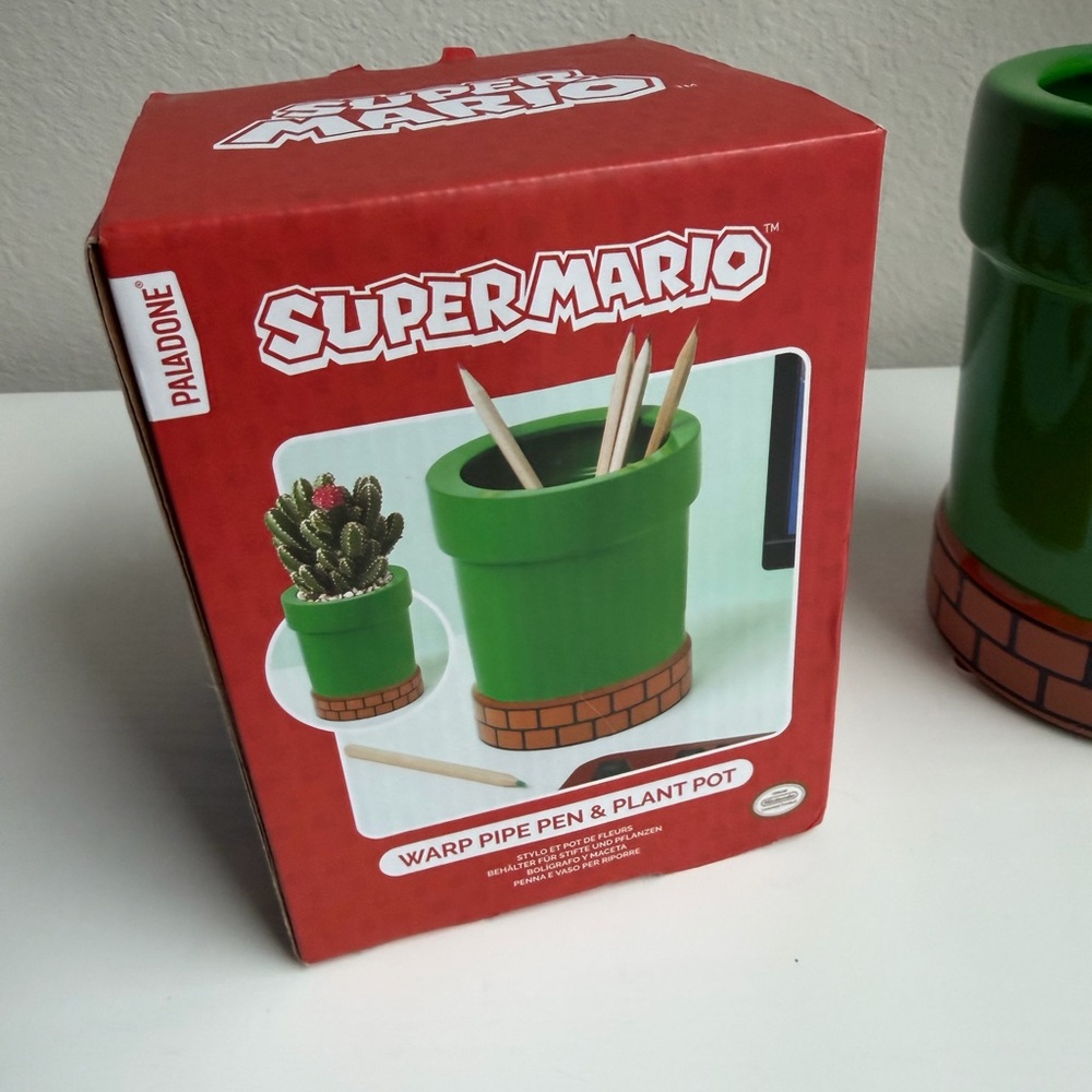 Paladone Super Mario Warp Pipe Pen & Plant Pot Planter - Gamer Gift NWT - Picture 5 of 6
